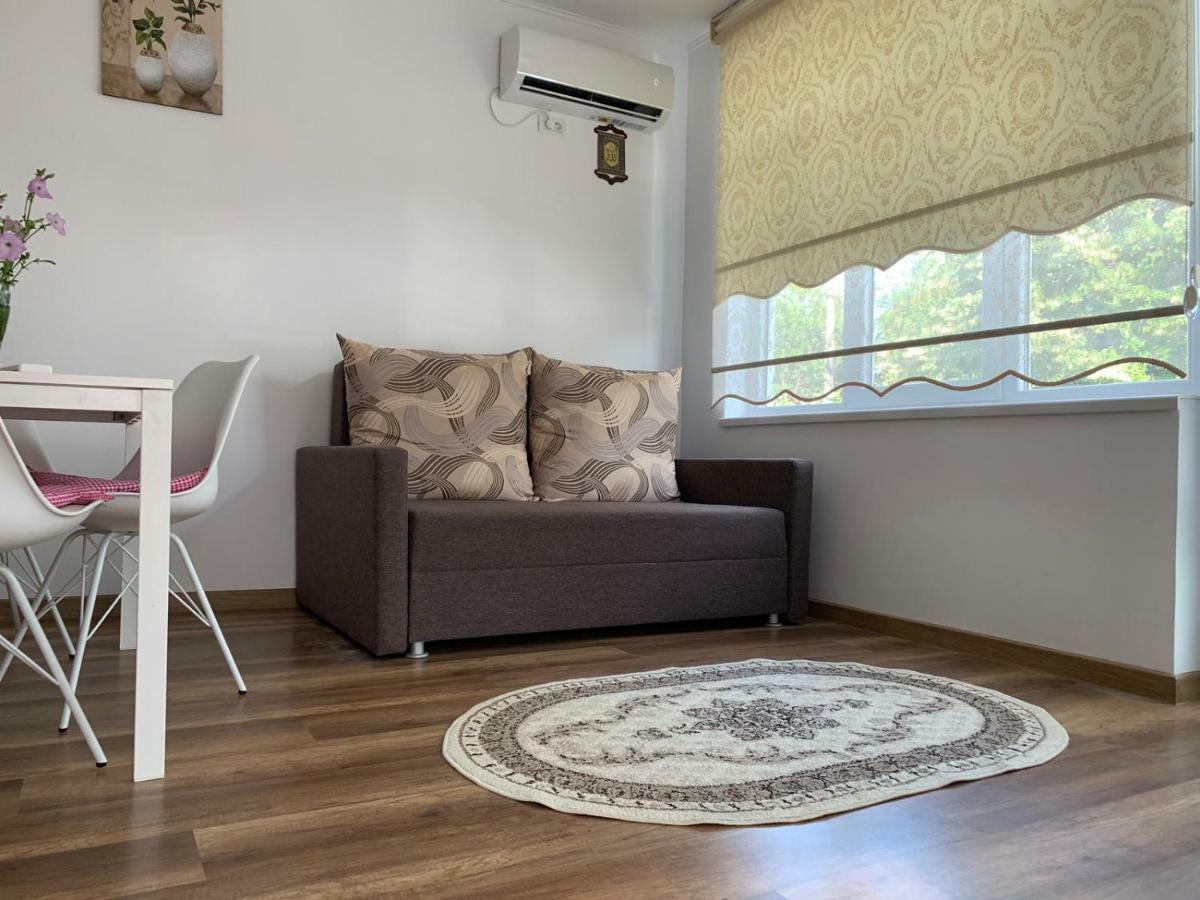 Zeino Place Apartment Constanta Bagian luar foto