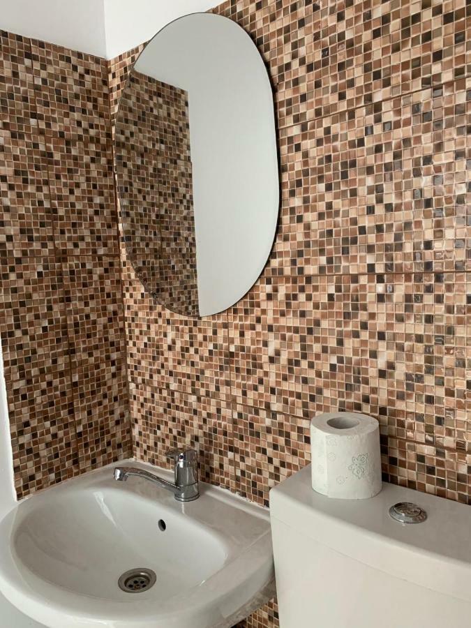Zeino Place Apartment Constanta Bagian luar foto
