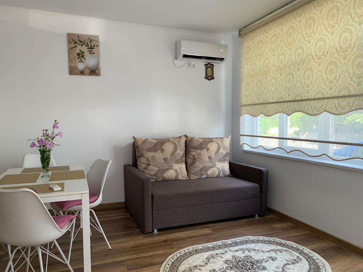 Zeino Place Apartment Constanta Bagian luar foto